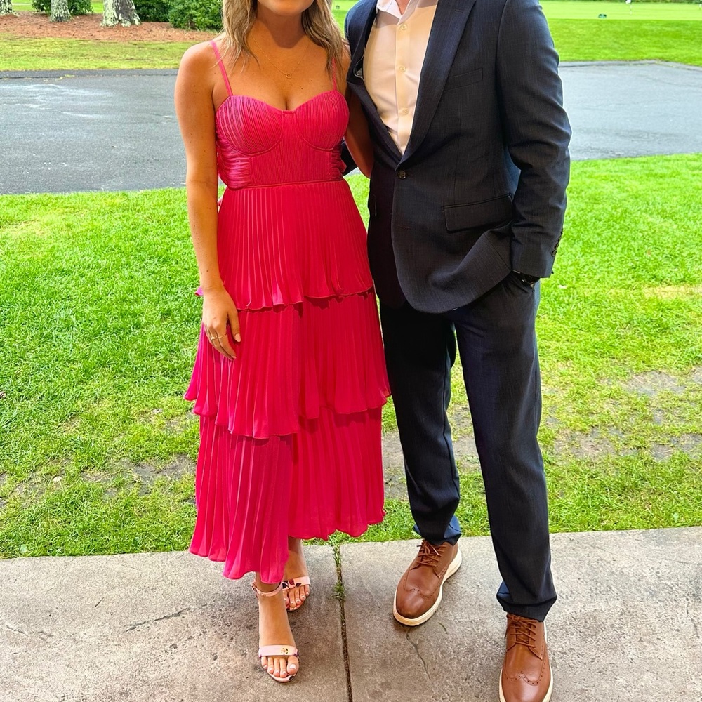 Pink Lulu’s MIDI Dress